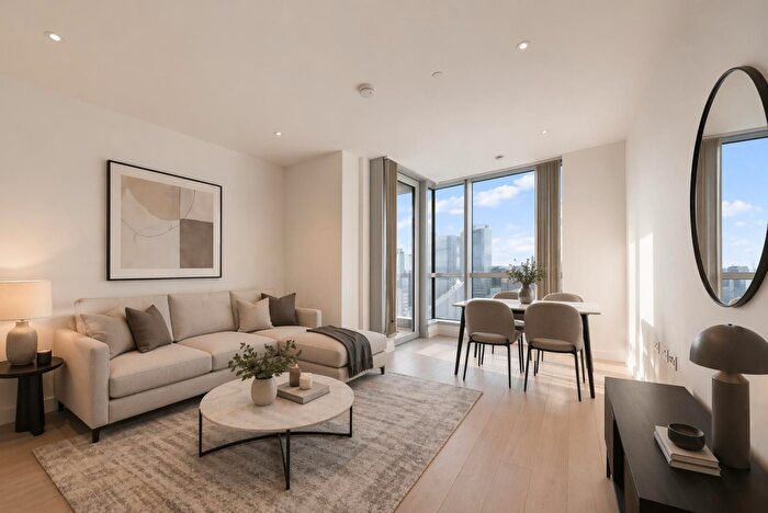 1 Bedroom Apartment To Rent In Charrington Tower, Biscayne Avenue, E14