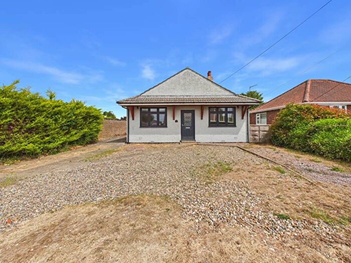 4 Bedroom Bungalow To Rent In Edmonton Road, Kesgrave, Ipswich, Suffolk, IP5