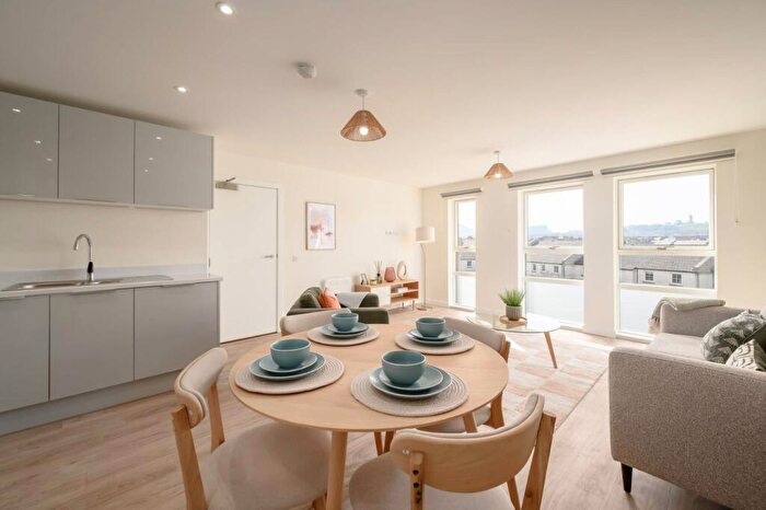 2 Bedroom Flat To Rent In Steads Place, Flat A, Edinburgh, EH6