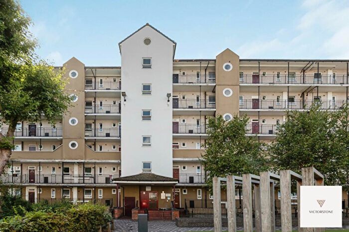 2 Bedroom Flat For Sale In Bredel House, London, E14