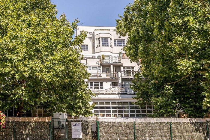 2 Bedroom Flat For Sale In Uxbridge Road, Ealing, W5