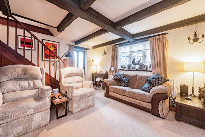 2 Bedroom Cottage For Sale In Church Lane, Thatcham, RG19