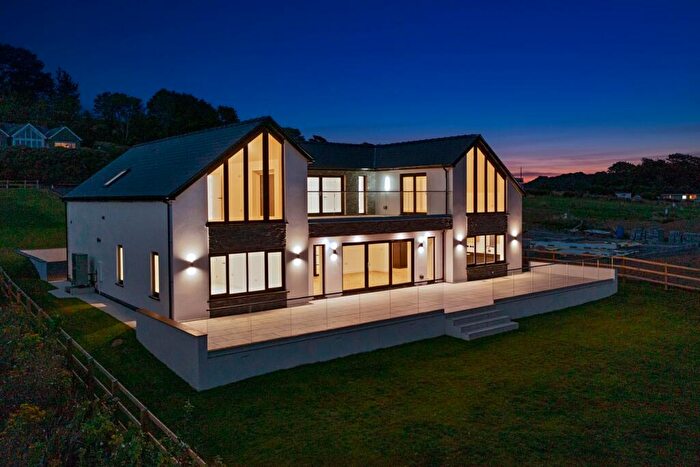 4 Bedroom Detached House For Sale In Burton Ferry, Milford Haven, SA73