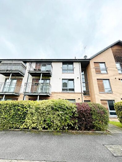 2 Bedroom Flat To Rent In Kirkton Avenue, Knightswood, Glasgow, G13