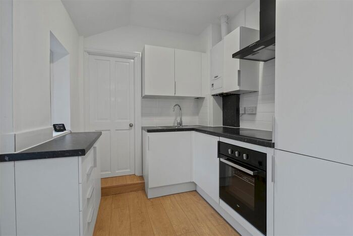 2 Bedroom Terraced House To Rent In Felix Road, London, W13