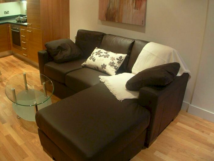 1 Bedroom Flat To Rent In La Salle, Leeds Dock, LS10