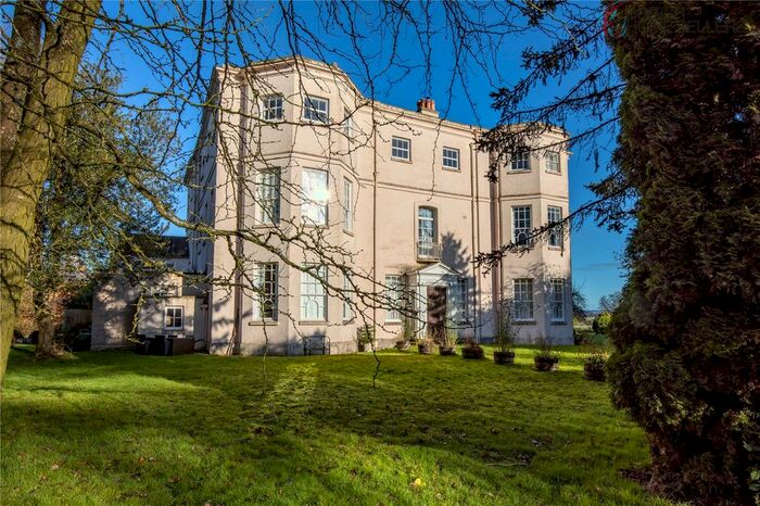 3 Bedroom Flat For Sale In Styche, Market Drayton, Shropshire TF9