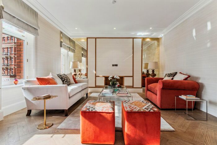 4 Bedroom Flat To Rent In Iverna Court, Kensington, W8