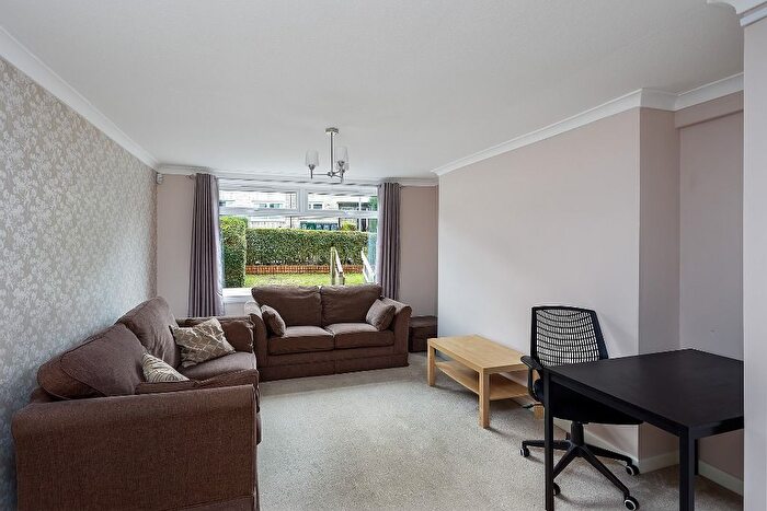 2 Bedroom Flat To Rent In Oxgangs Park, Oxgangs, Edinburgh, EH13