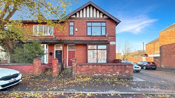 3 Bedroom End Of Terrace House For Sale In Hilden Street, Bolton, Bolton, BL2