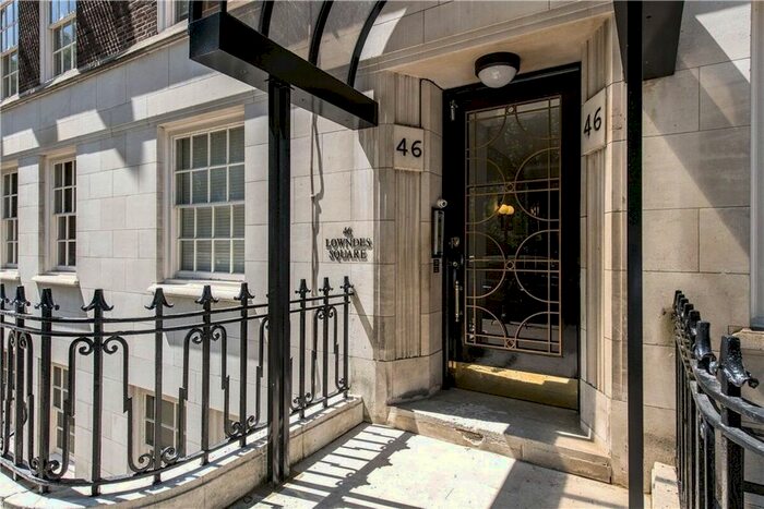 2 Bedroom Flat To Rent In Lowndes Square, London, SW1X