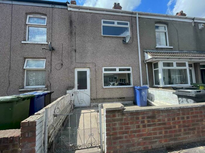 4 Bedroom Terraced House To Rent In Convamore Road, Grimsby, DN32