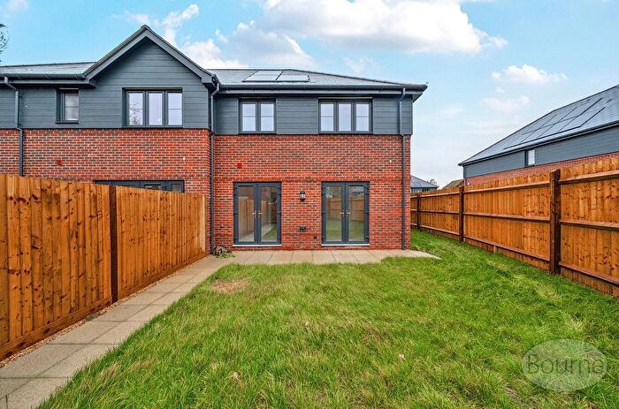 3 Bedroom End Of Terrace House For Sale In Florence Close, Send, Woking, Surrey, GU23