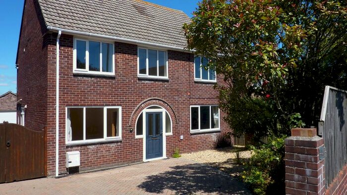 4 Bedroom Property To Rent In Coombe Avenue, Weymouth, DT4