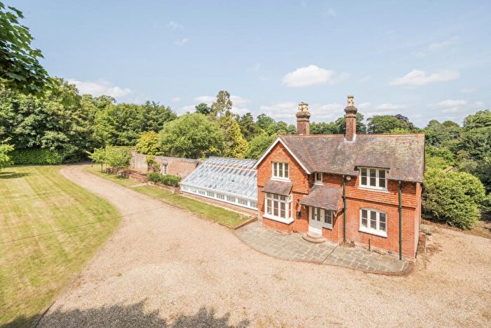 4 Bedroom Detached House To Rent In Hatchlands Estate East Clandon, GU4