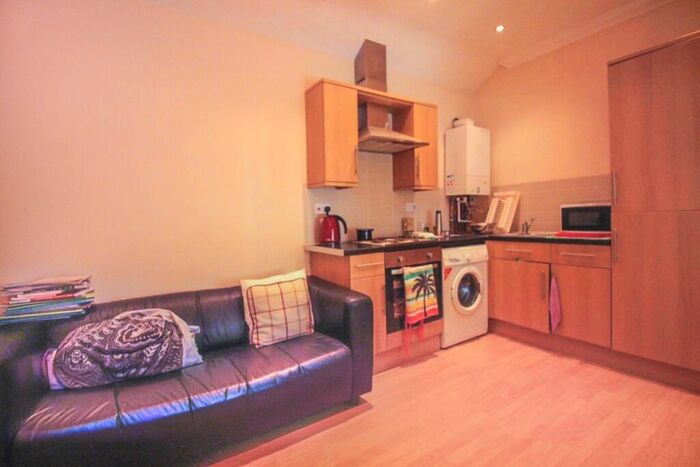1 Bedroom Terraced House To Rent In Llantwit Street, Cathays, CF24