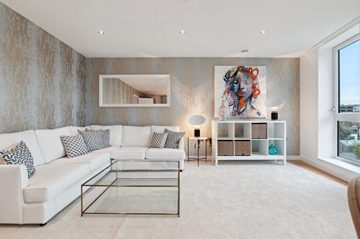 2 Bedroom Flat For Sale In Glenbrook Apartments, Glenthorne Road, W6