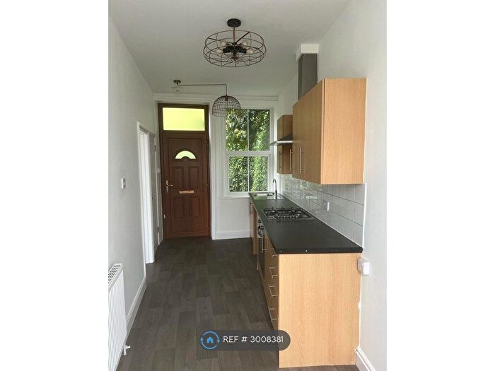 2 Bedroom Terraced House To Rent In Stump Cross, Halifax, HX3