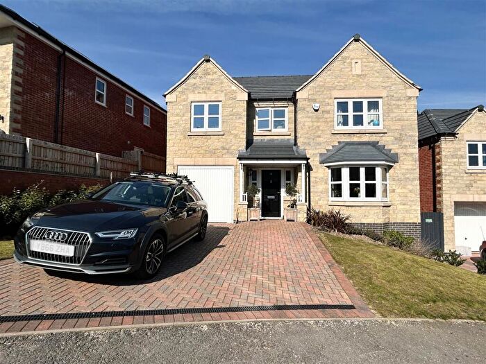 4 Bedroom Detached House For Sale In Wesley Drive, Crich, Matlock, DE4