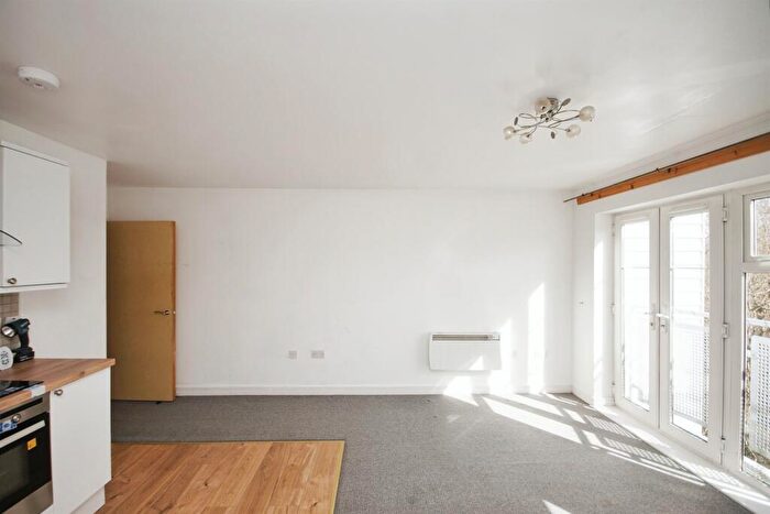 2 Bedroom Apartment To Rent In Arnold Road, Mangotsfield, Bristol, BS16