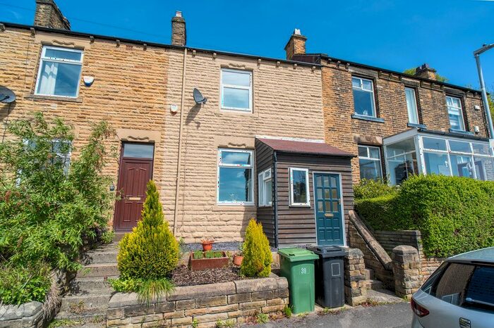 2 Bedroom Terraced House To Rent In Caulms Wood Road, Dewsbury, WF13
