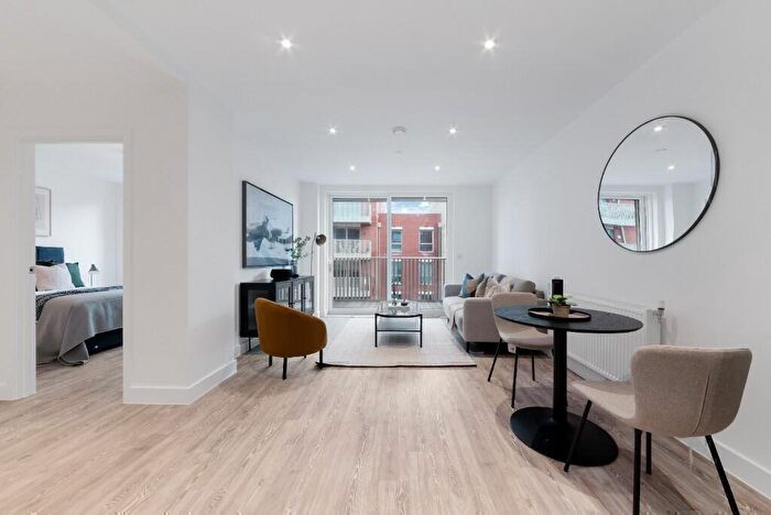 1 Bedroom Flat To Rent In Dukes Road, London, E17