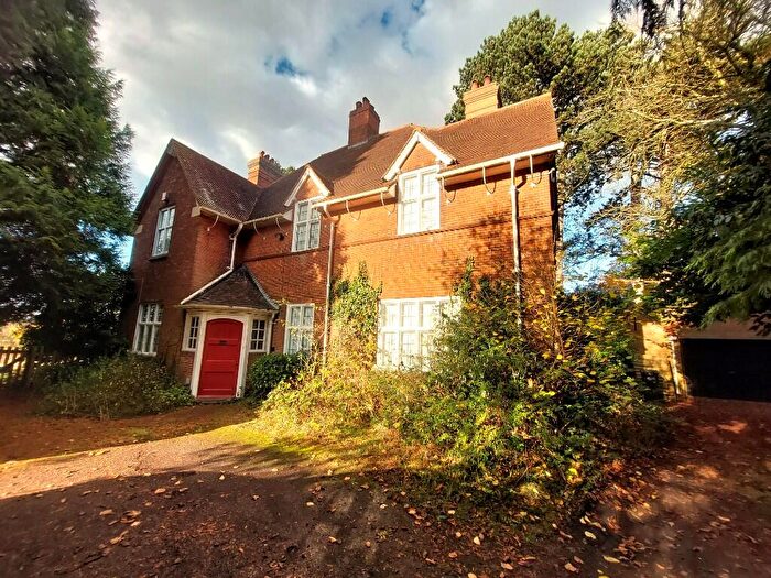 4 Bedroom Detached House To Rent In Nuthurst Lane, B94