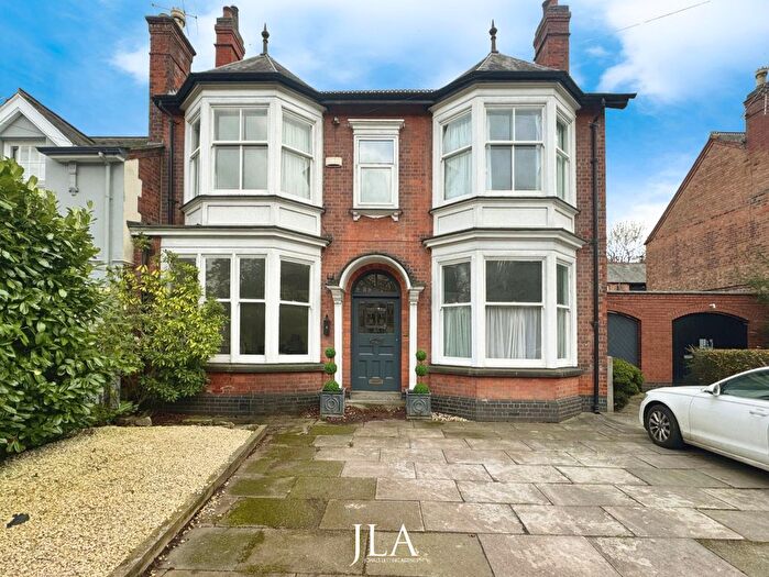 4 Bedroom Detached House To Rent In Hinckley Road, Leicester, LE3