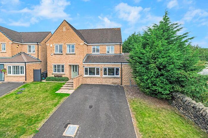4 Bedroom Detached House For Sale In Agincourt Drive, Bingley, BD16