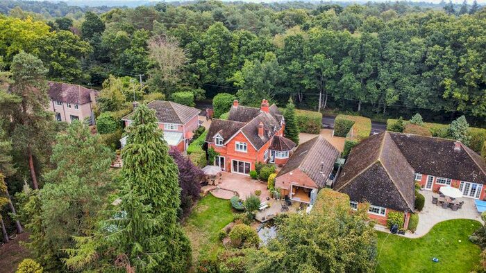 4 Bedroom Detached House For Sale In Heatherwold, Newtown, Newbury, RG20