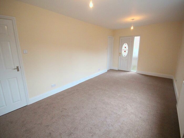 3 Bedroom Semi-Detached House To Rent In Earlesdon Avenue, Earby, BB18