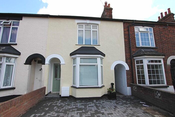 3 Bedroom Detached House To Rent In Grove Road, Hitchin, SG5