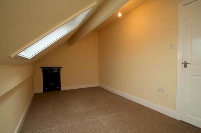 5 Bedroom Terraced House To Rent In Trafalgar Road, Ilkley, West Yorkshire, LS29