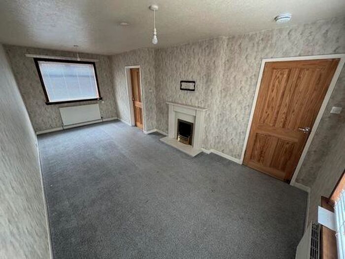 2 Bedroom End Of Terrace House To Rent In Duncarse Road, Dundee, DD2