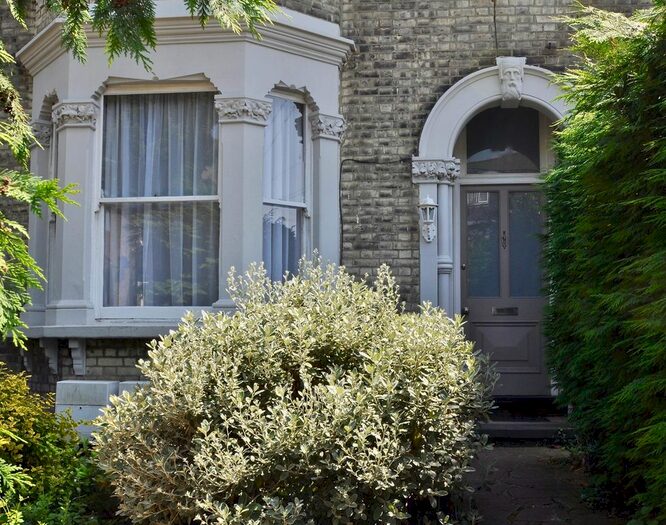 2 Bedroom Flat To Rent In Kempshott Road, London, SW16