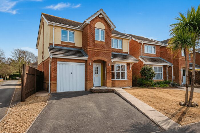 4 Bedroom Detached House For Sale In Chancewaters, Kingswood, Hull, HU7