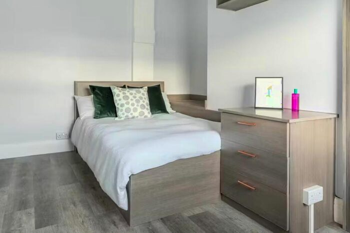 1 Bedroom Flat To Rent In Hyde Park Rd, Leeds, LS6