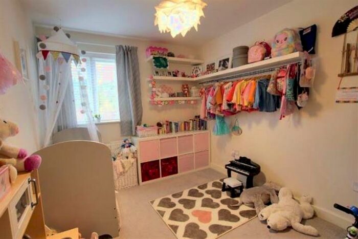 2 Bedroom Apartment To Rent In Hawkins Road, Haywards Heath, RH17