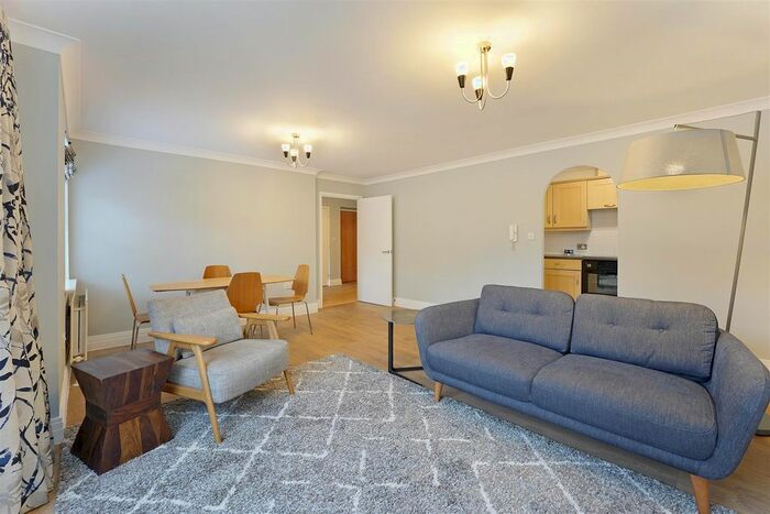 2 Bedroom Flat To Rent In Belvedere Place, London SW2