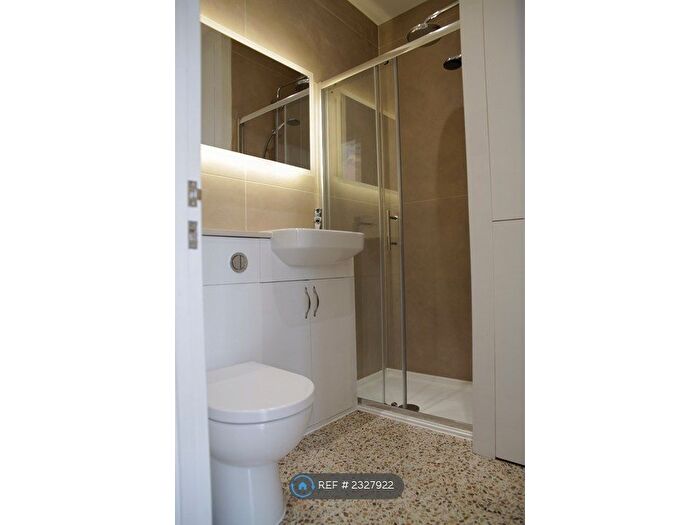 2 Bedroom Flat To Rent In Cornwall Road, London, N4