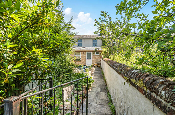2 Bedroom End Of Terrace House For Sale In Perrin Street, Headington, Oxford, OX3
