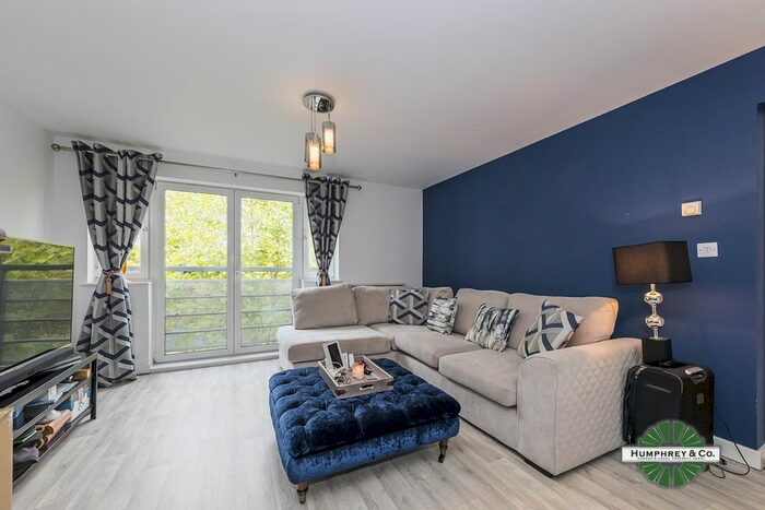 1 Bedroom Flat To Rent In Delamere Court, Hawker Place, Walthamstow, E17