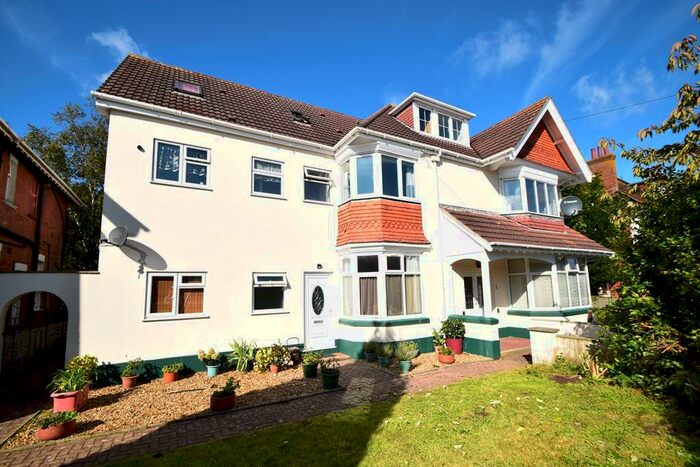 1 Bedroom Flat To Rent In Bournemouth, BH8