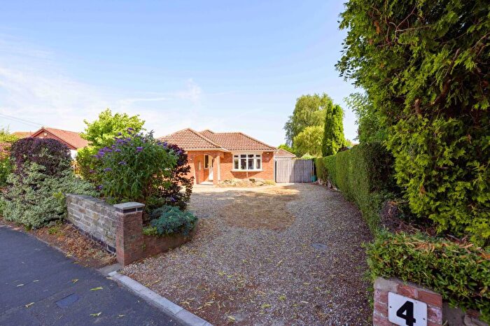 3 Bedroom Detached Bungalow For Sale In Brewster Lane, Wainfleet, PE24