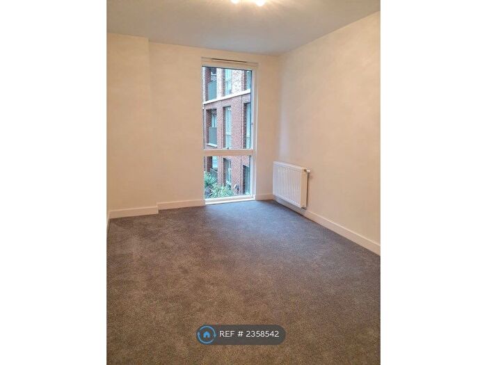 2 Bedroom Flat To Rent In Chesterton House, Harrow On The Hill, HA1