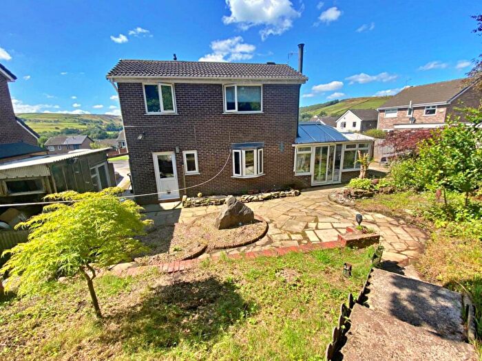 2 Bedroom Semi Detached House For Sale In Osborne Way, Haslingden, Rossendale, Lancashire, BB4