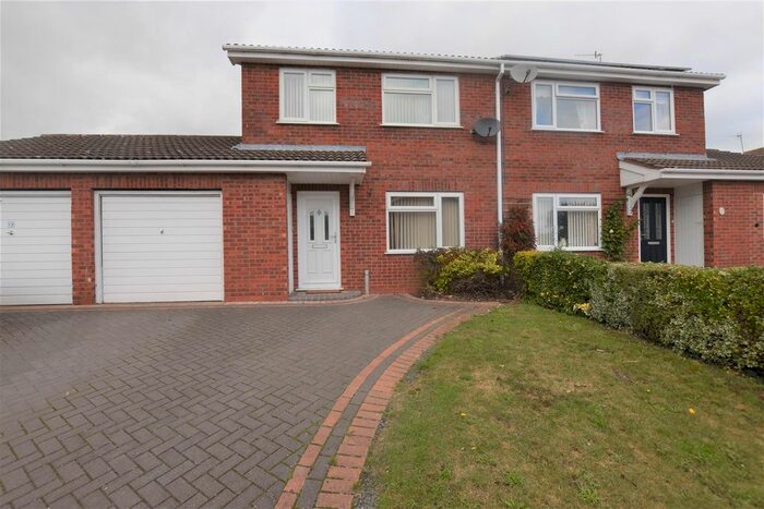 3 Bedroom Property To Rent In Swallow Close, Worcester WR5