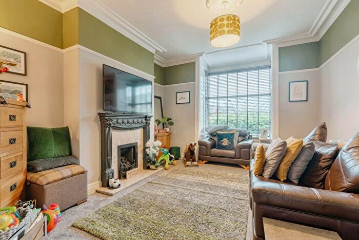 5 Bedroom Terraced House For Sale In Keighley Road, Colne, BB8
