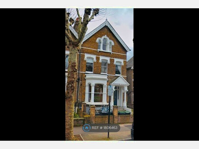 3 Bedroom Flat To Rent In Upper Tollington Park, London, N4