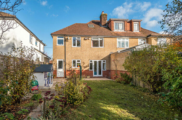 3 Bedroom Semi-Detached House For Sale In Whitedown Lane, Alton, Hampshire, GU34